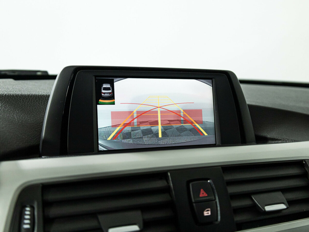 BMW 3 серии 2015 года с пробегом. Фото: #17