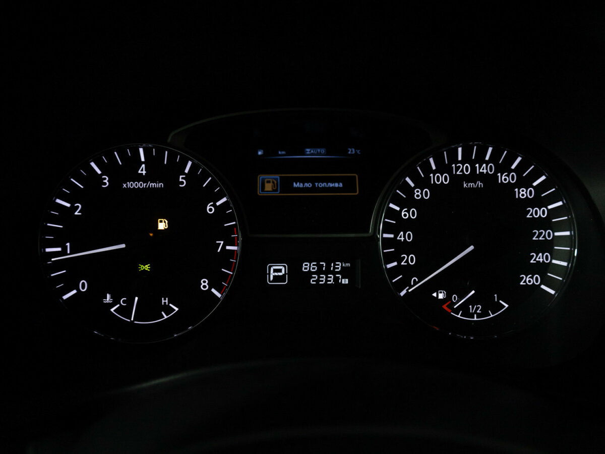 Б/У Ниссан Патфайндер 2015 года. Фото: #9