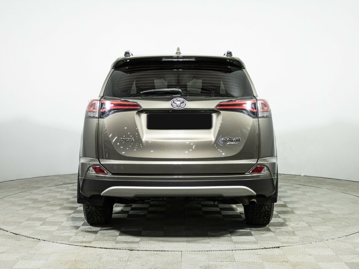 Б/У Тойота Рав4 2018 года. Фото: #4