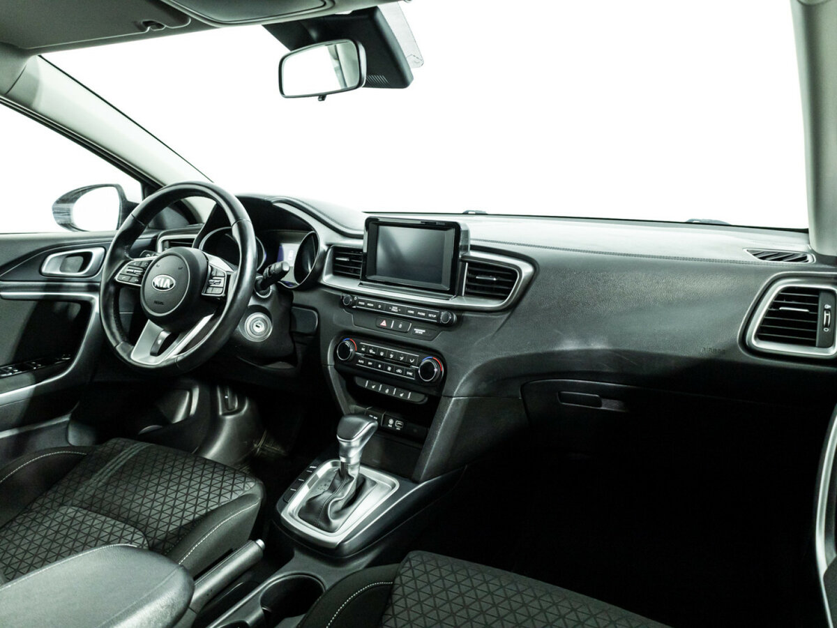 Б/У Киа Сид 2018 года. Фото: #8