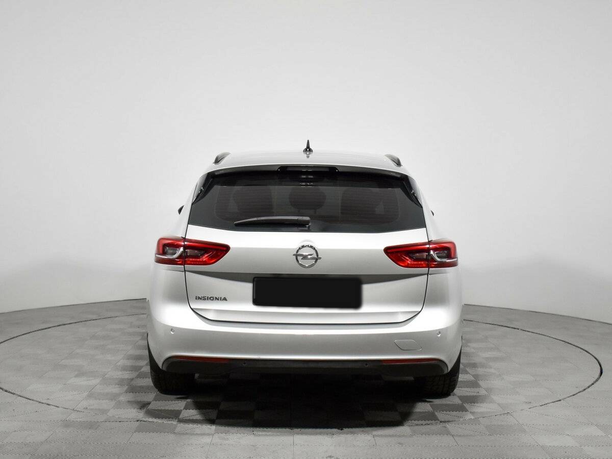 Б/У Опель Инсигния 2020 года. Фото: #4