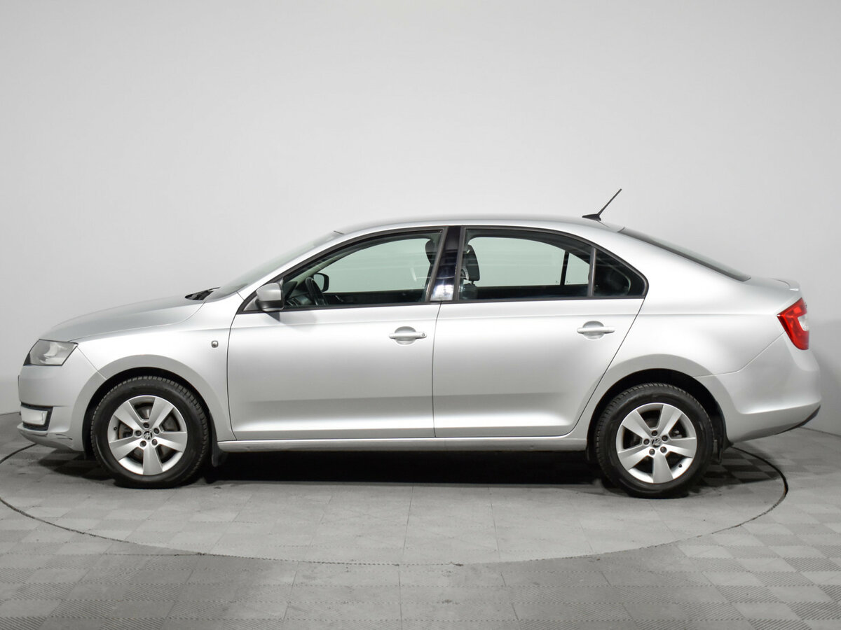 Б/У Шкода Рапид 2017 года. Фото: #7