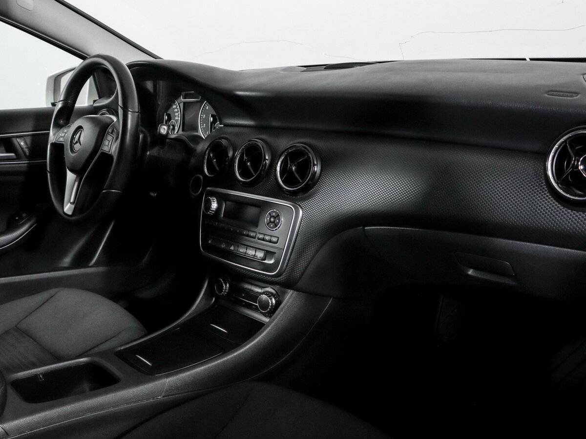 Mercedes-Benz A-Класс 2014 года с пробегом. Фото: #9