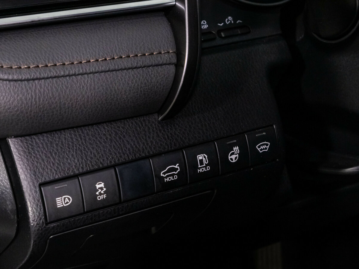 Toyota Camry 2019 года с пробегом. Фото: #23