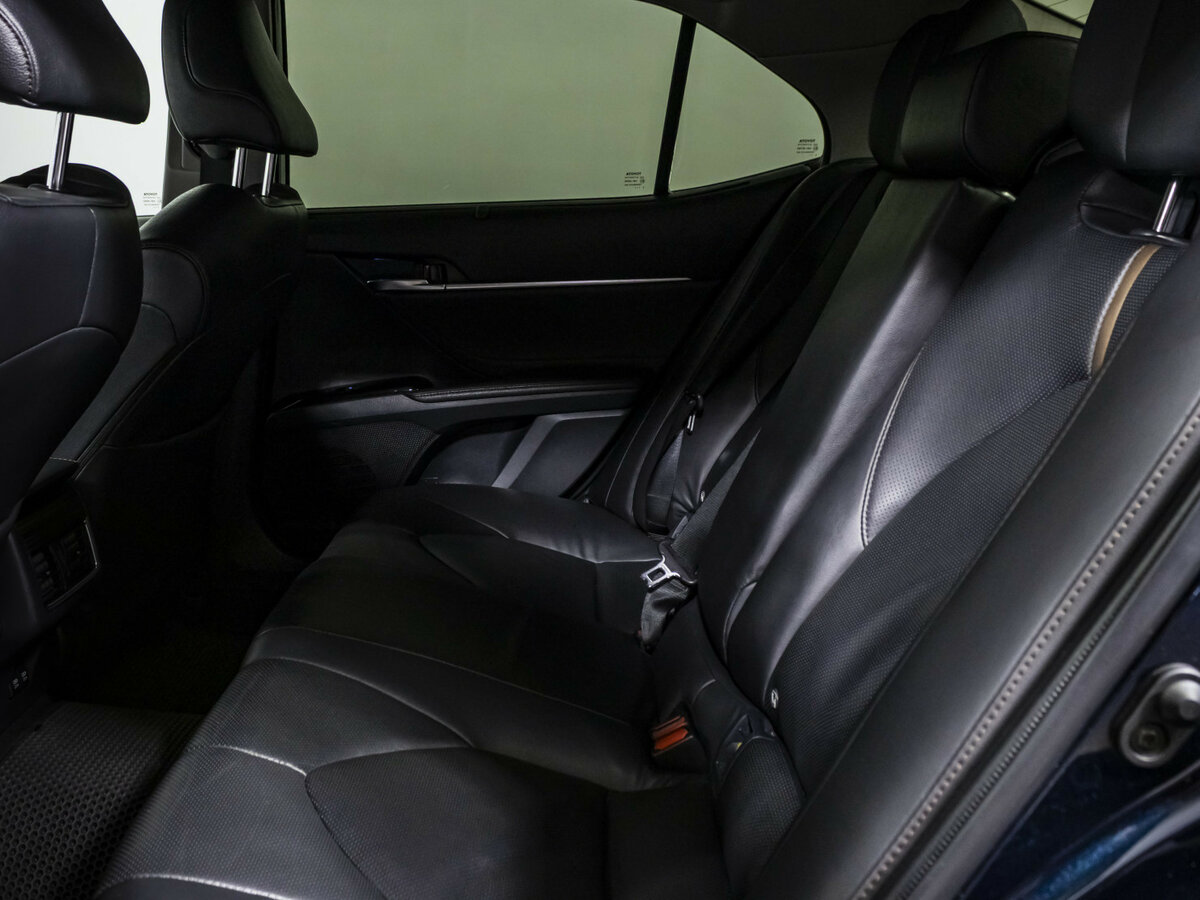 Toyota Camry 2018 года с пробегом. Фото: #10