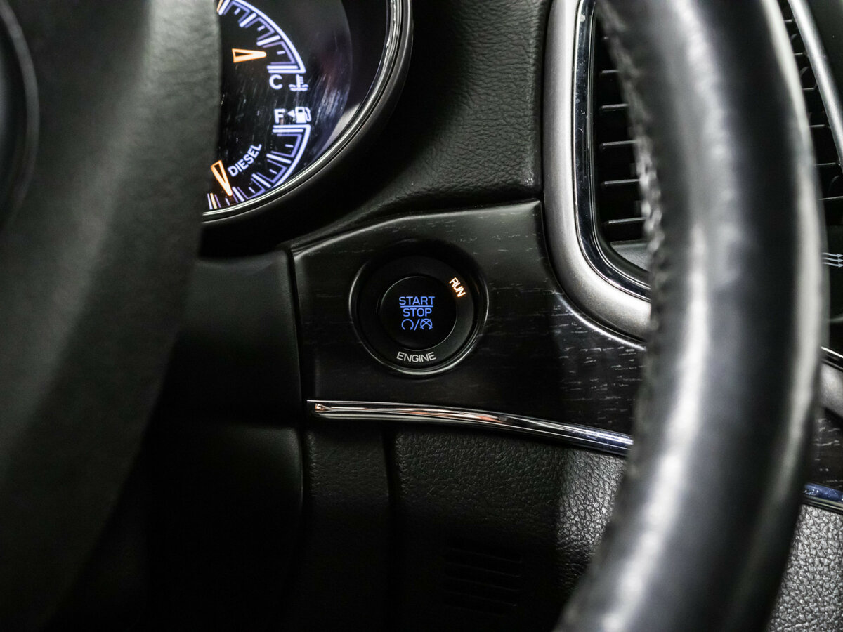 Jeep Grand Cherokee 2014 года с пробегом. Фото: #17