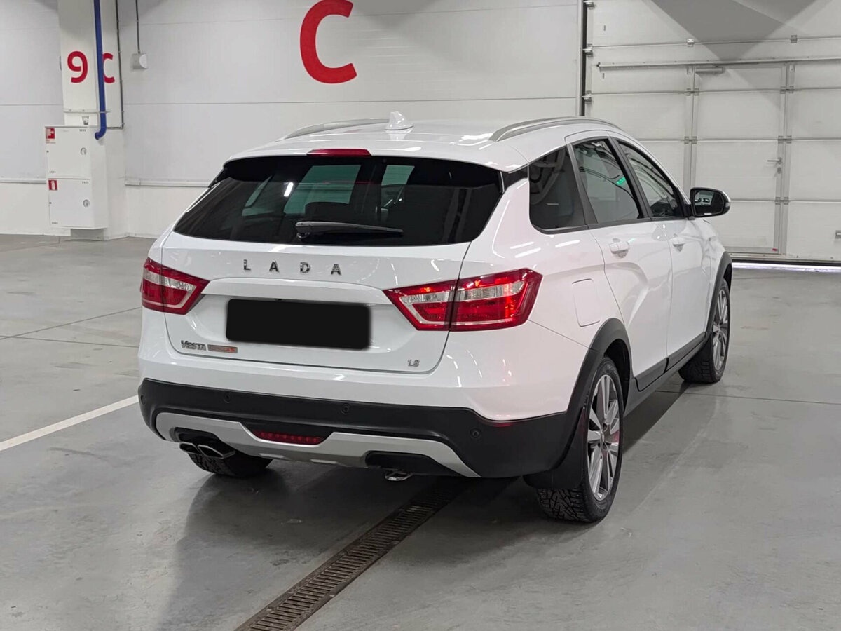 Lada (ВАЗ) Vesta 2018 года с пробегом. Фото: #4