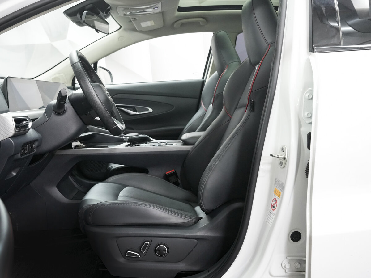 Changan UNI-T 2024 года с пробегом. Фото: #9