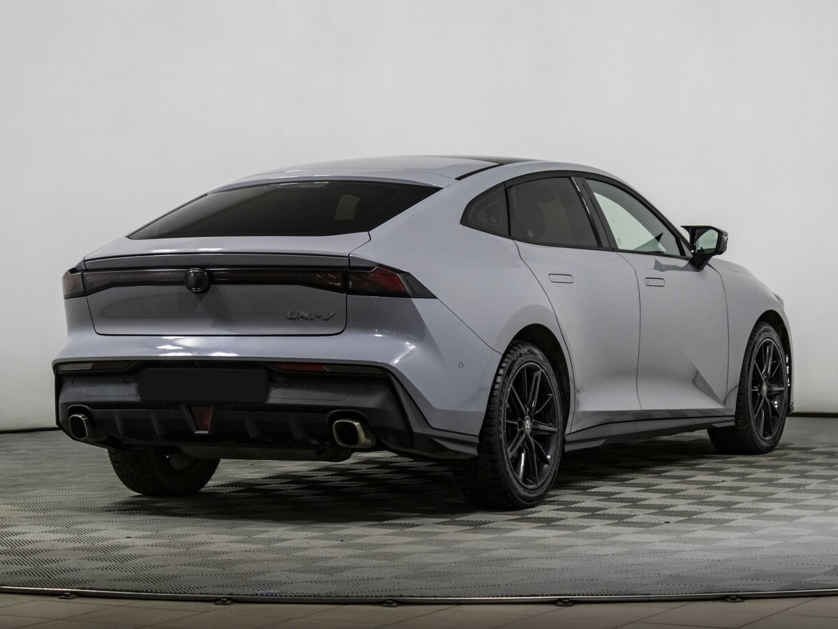 Changan UNI-V 2023 года с пробегом. Фото: #4