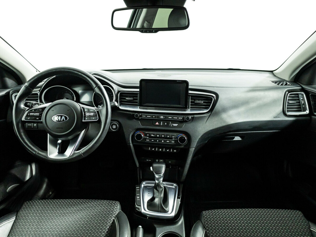 Kia Ceed 2019 года с пробегом. Фото: #12