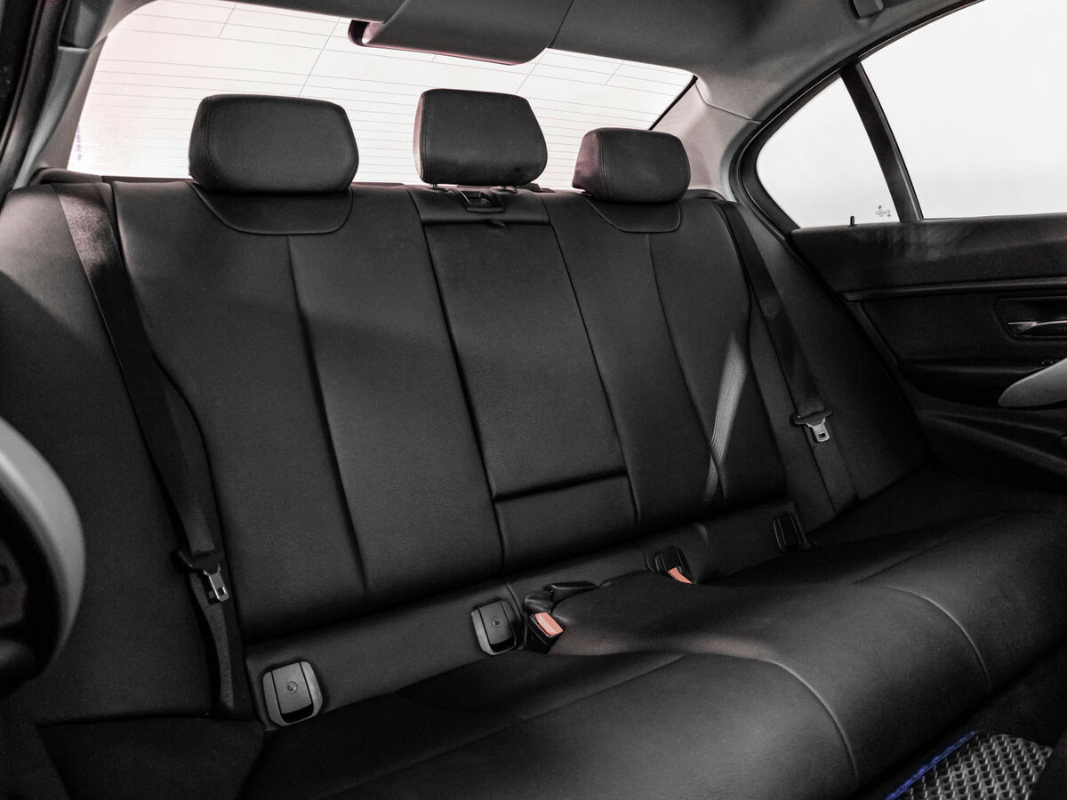 BMW 3 серии 2016 года с пробегом. Фото: #18