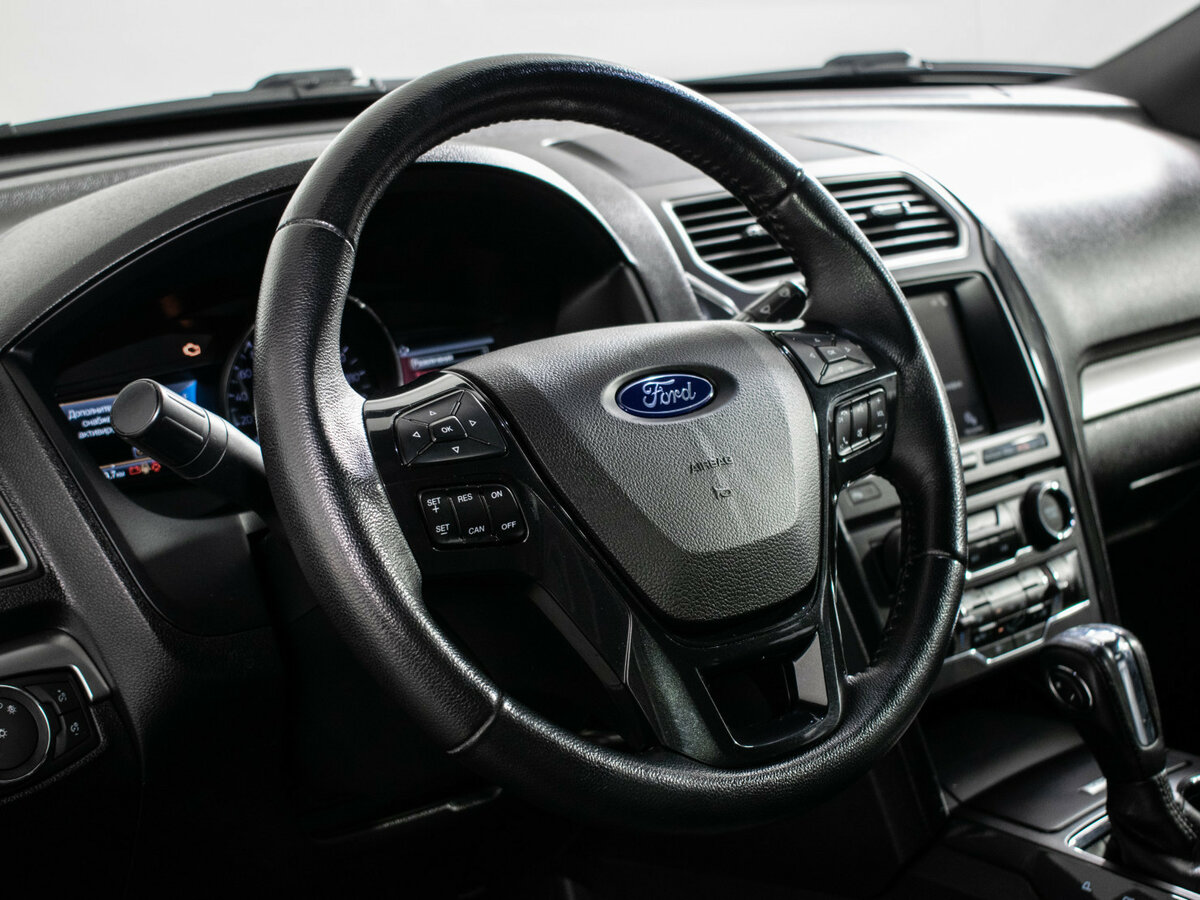 Ford Explorer 2018 года с пробегом. Фото: #13
