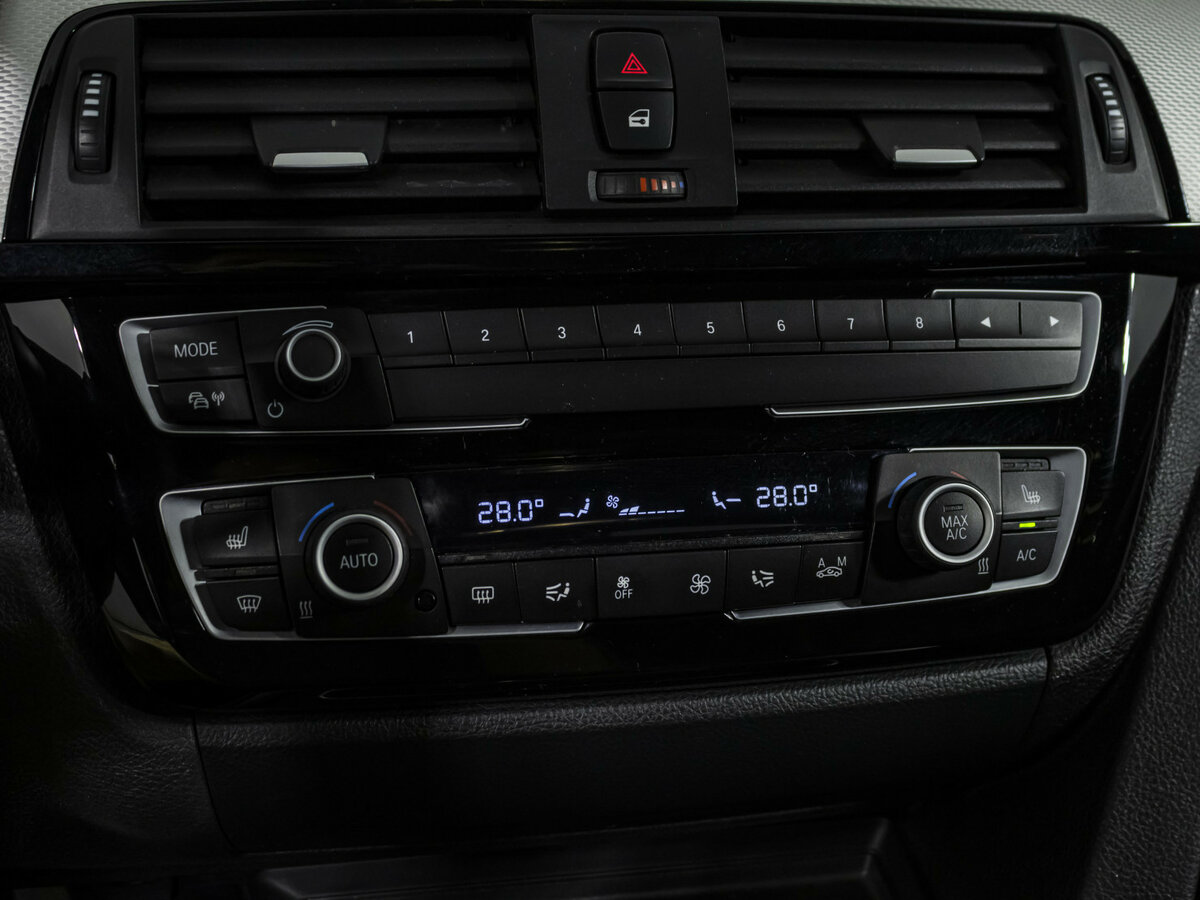 BMW 3 серии 2018 года с пробегом. Фото: #13