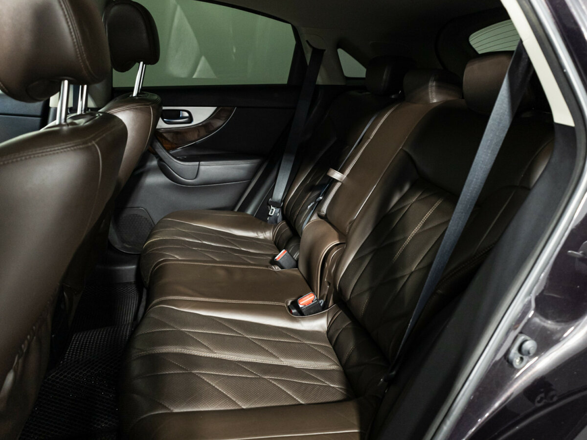 Infiniti FX 2012 года с пробегом. Фото: #9