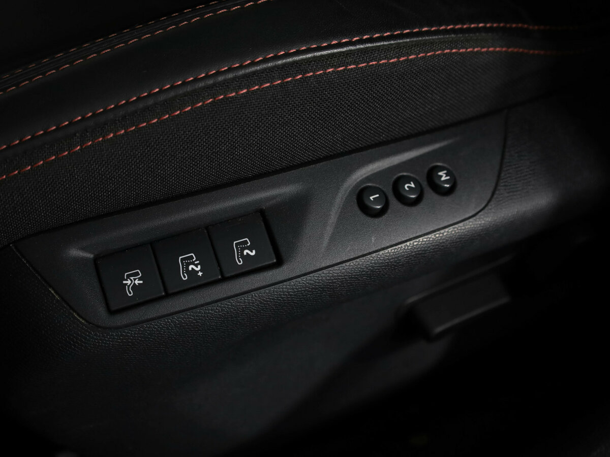 Б/У Пежо 308 2019 года. Фото: #15