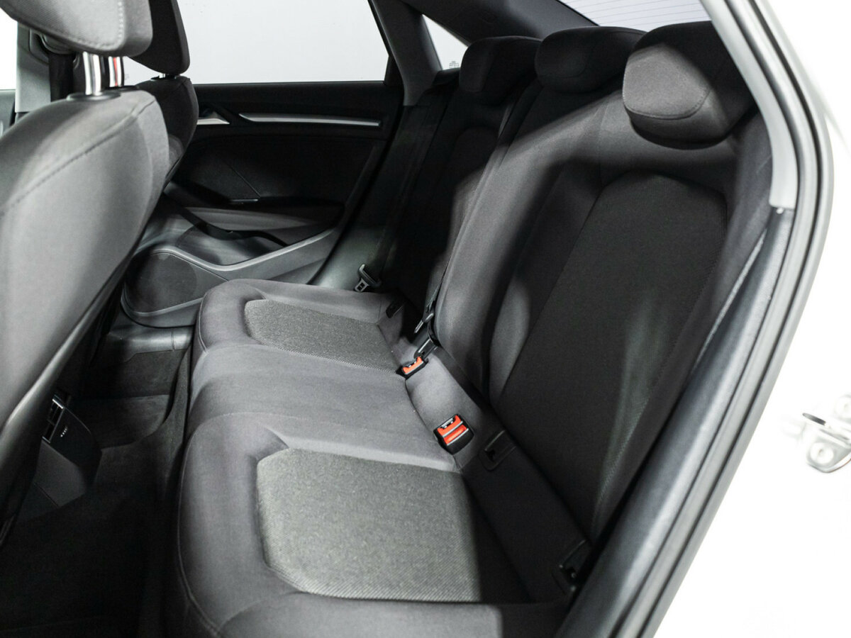 Audi A3 2018 года с пробегом. Фото: #9