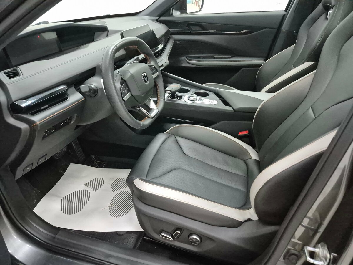 Changan UNI-V 2024 года с пробегом. Фото: #8