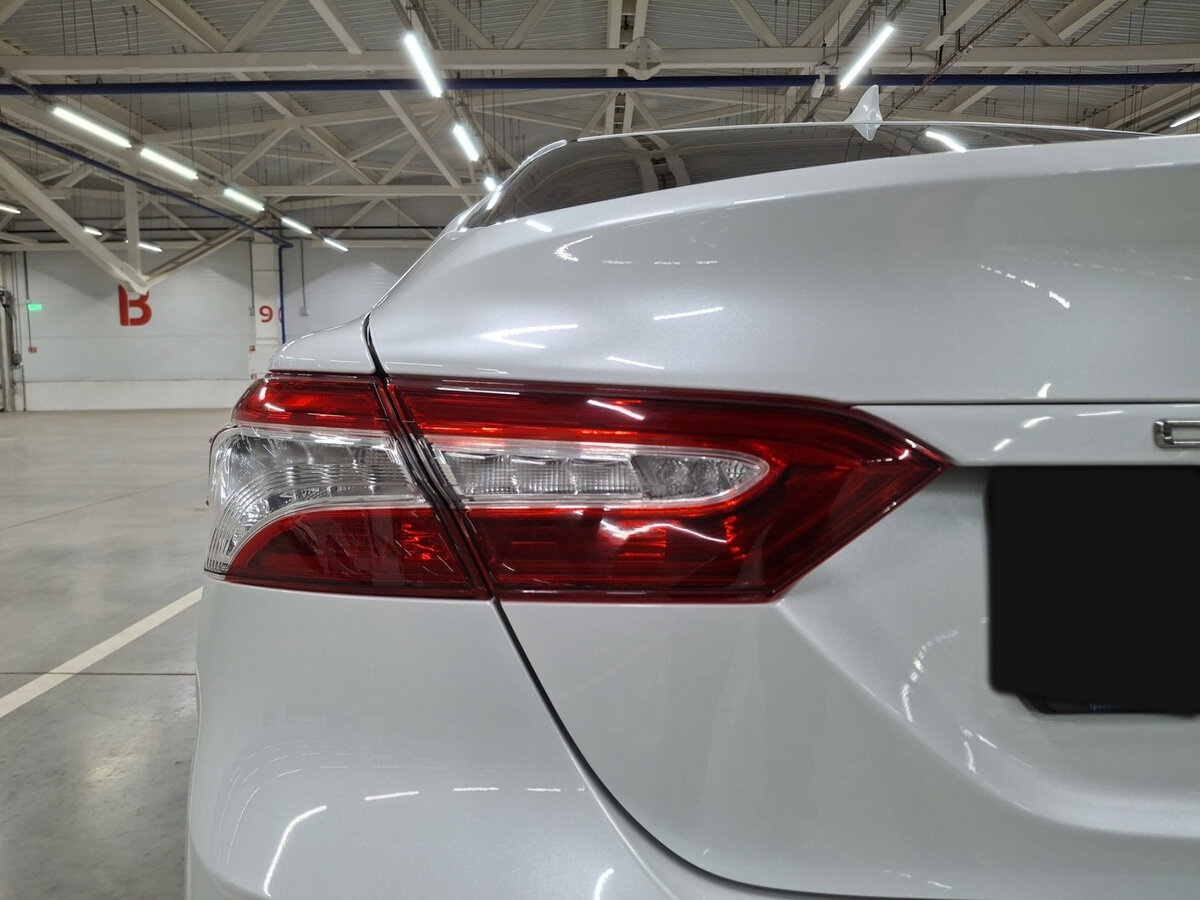 Toyota Camry 2020 года с пробегом. Фото: #8
