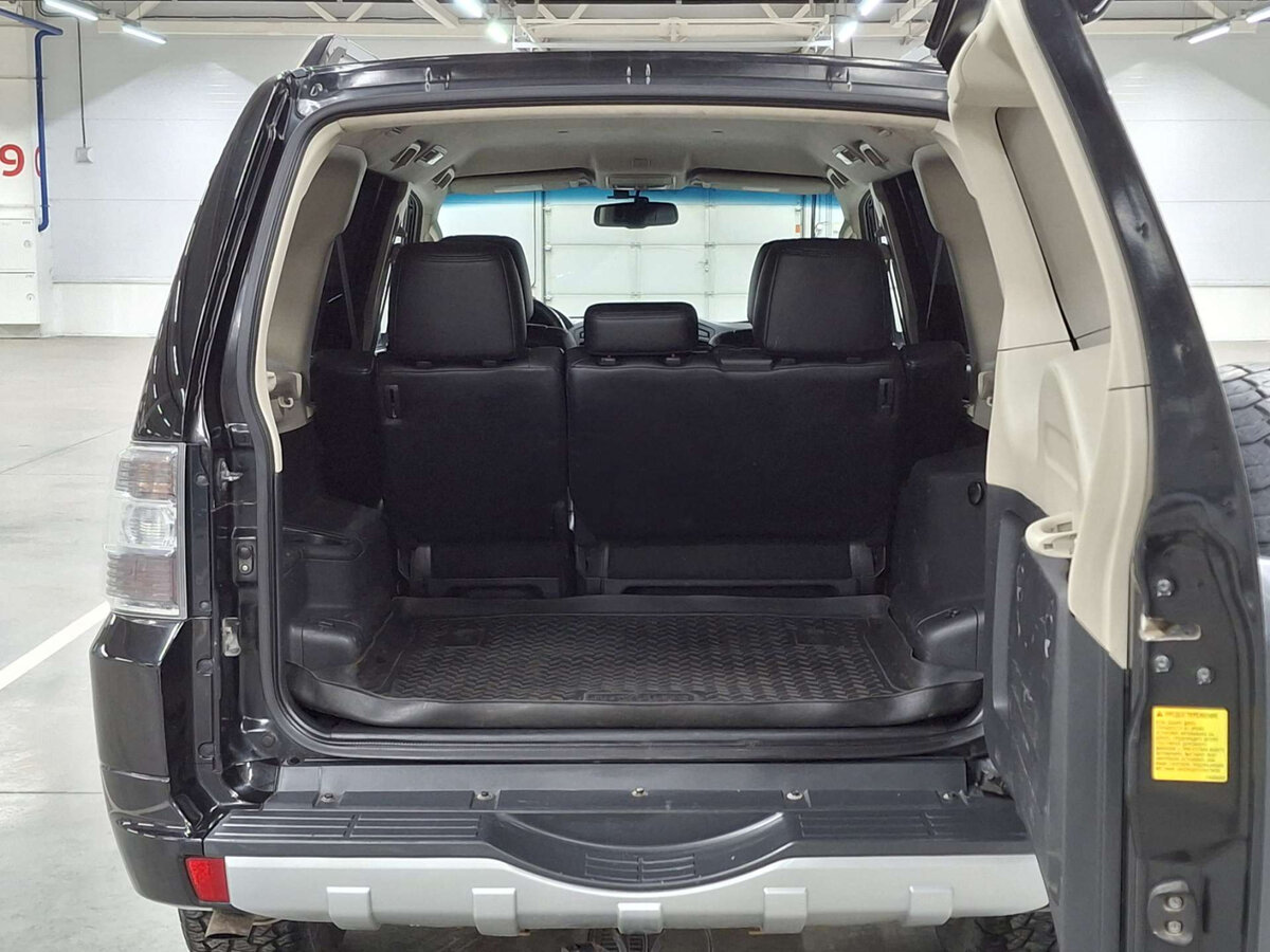 Mitsubishi Pajero 2012 года с пробегом. Фото: #9