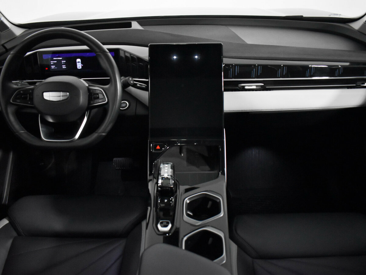 Geely Atlas 2024 года с пробегом. Фото: #13