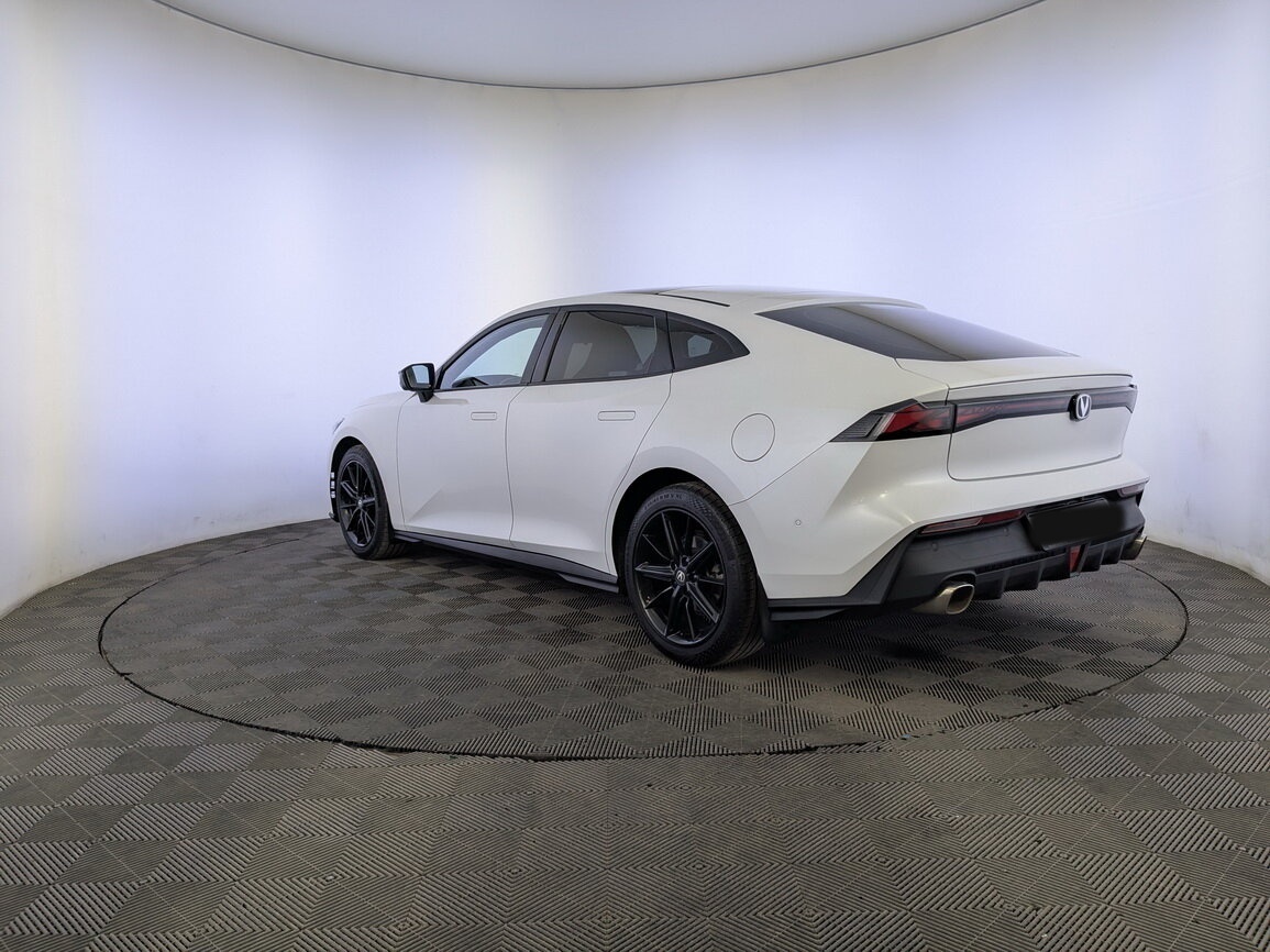 Changan UNI-V 2023 года с пробегом. Фото: #6