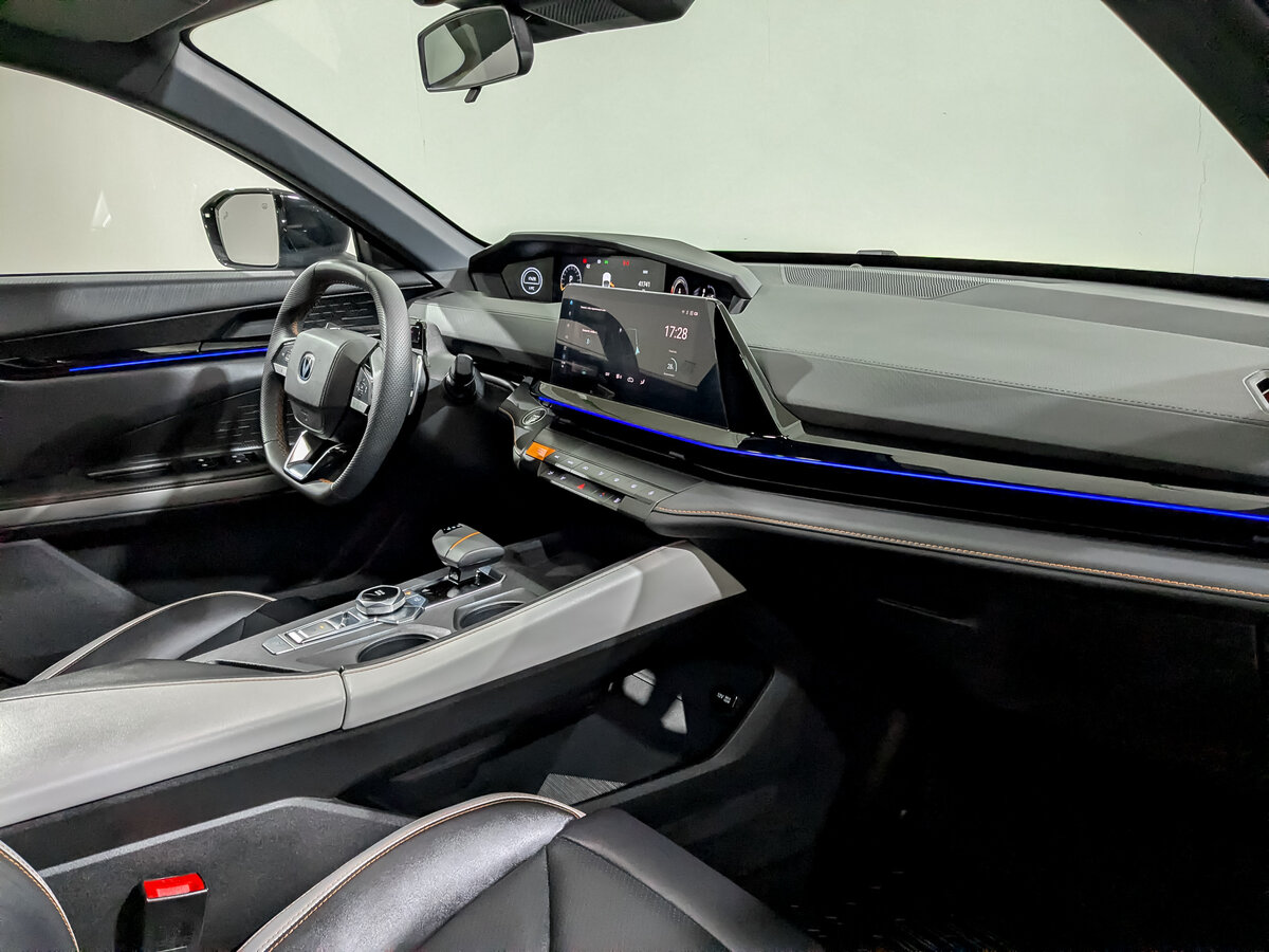 Changan UNI-V 2023 года с пробегом. Фото: #10