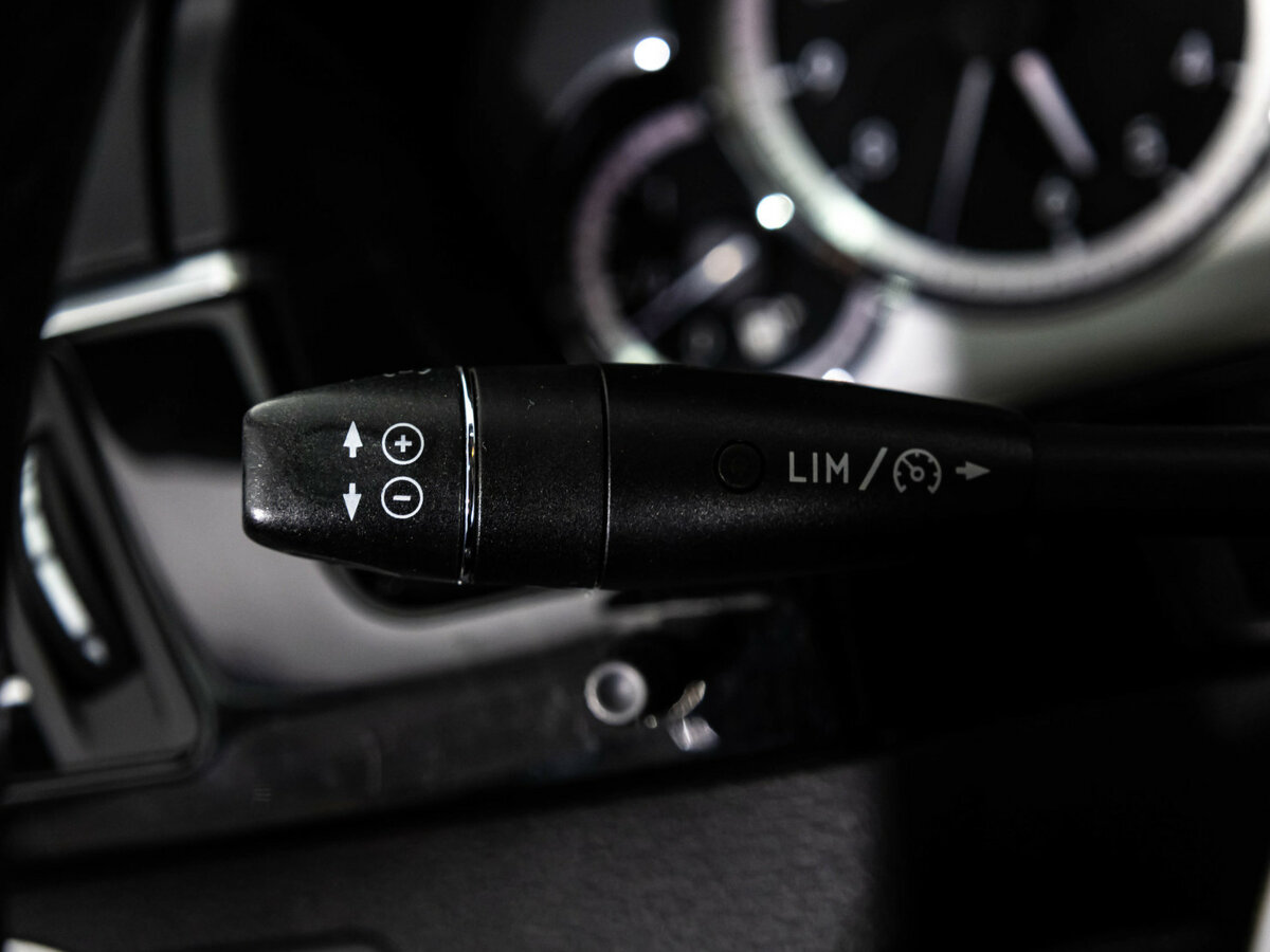 Mercedes-Benz E-Класс 2012 года с пробегом. Фото: #12