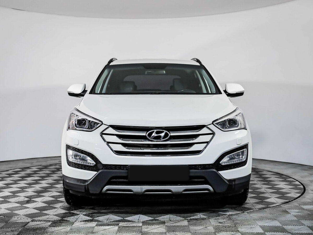 Hyundai Santa Fe 2014 года с пробегом. Фото: #1