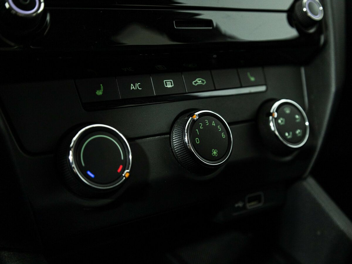 Skoda Octavia 2018 года с пробегом. Фото: #11