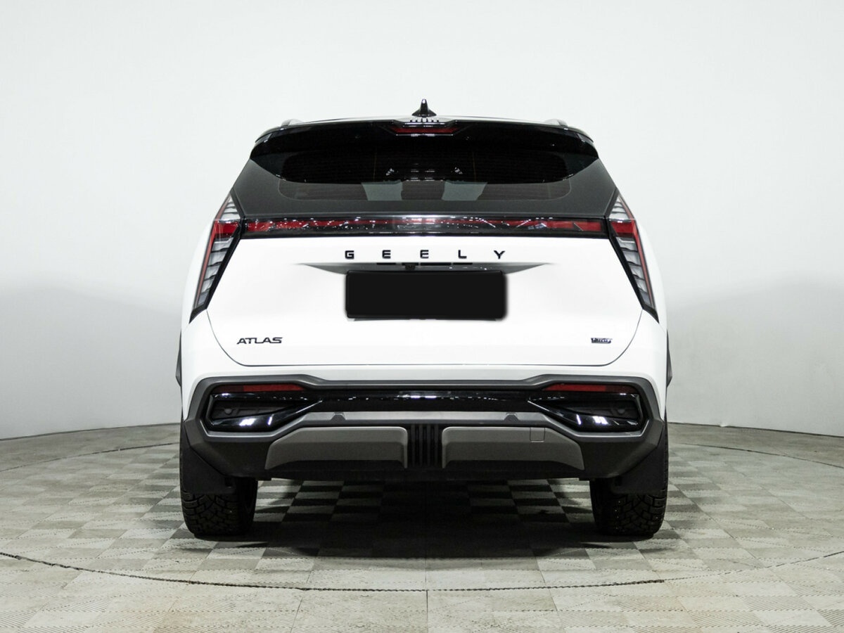 Geely Atlas 2024 года с пробегом. Фото: #4