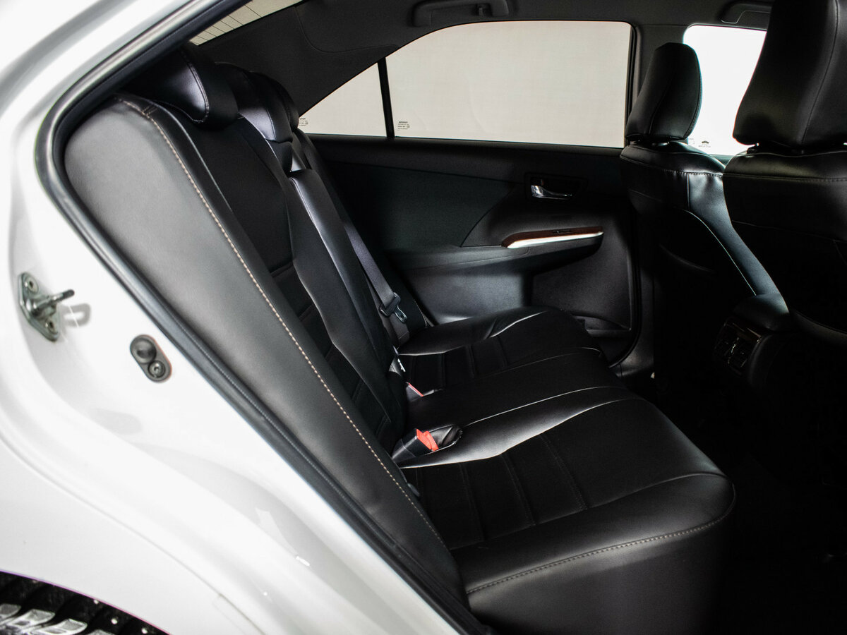 Toyota Camry 2014 года с пробегом. Фото: #6