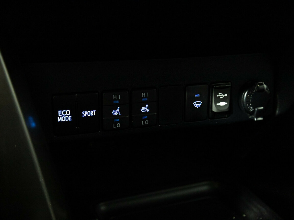 Б/У Тойота Рав4 2014 года. Фото: #16