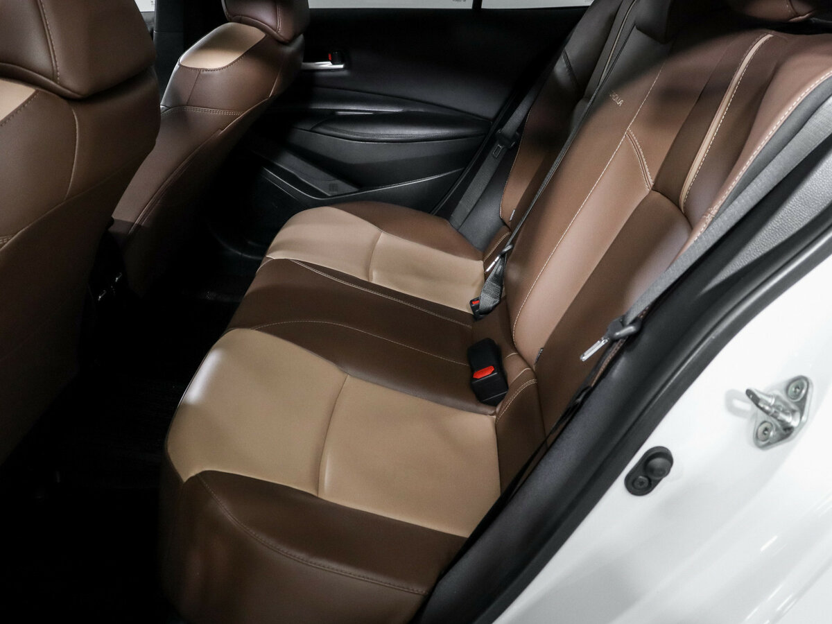 Toyota Corolla 2021 года с пробегом. Фото: #7