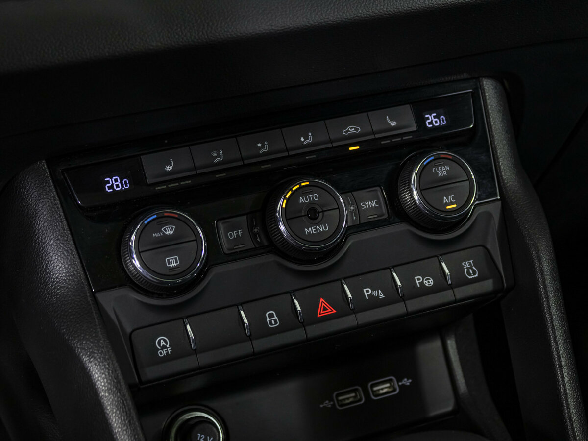 Б/У Шкода Карок 2021 года. Фото: #12