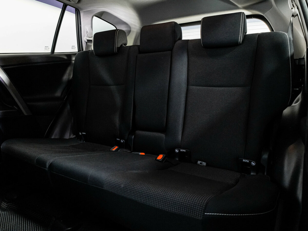 Б/У Тойота Рав4 2018 года. Фото: #17