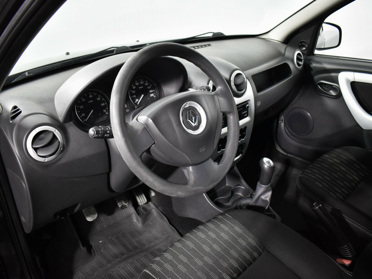 Б/У Рено Сандеро 2014 года. Фото: #8