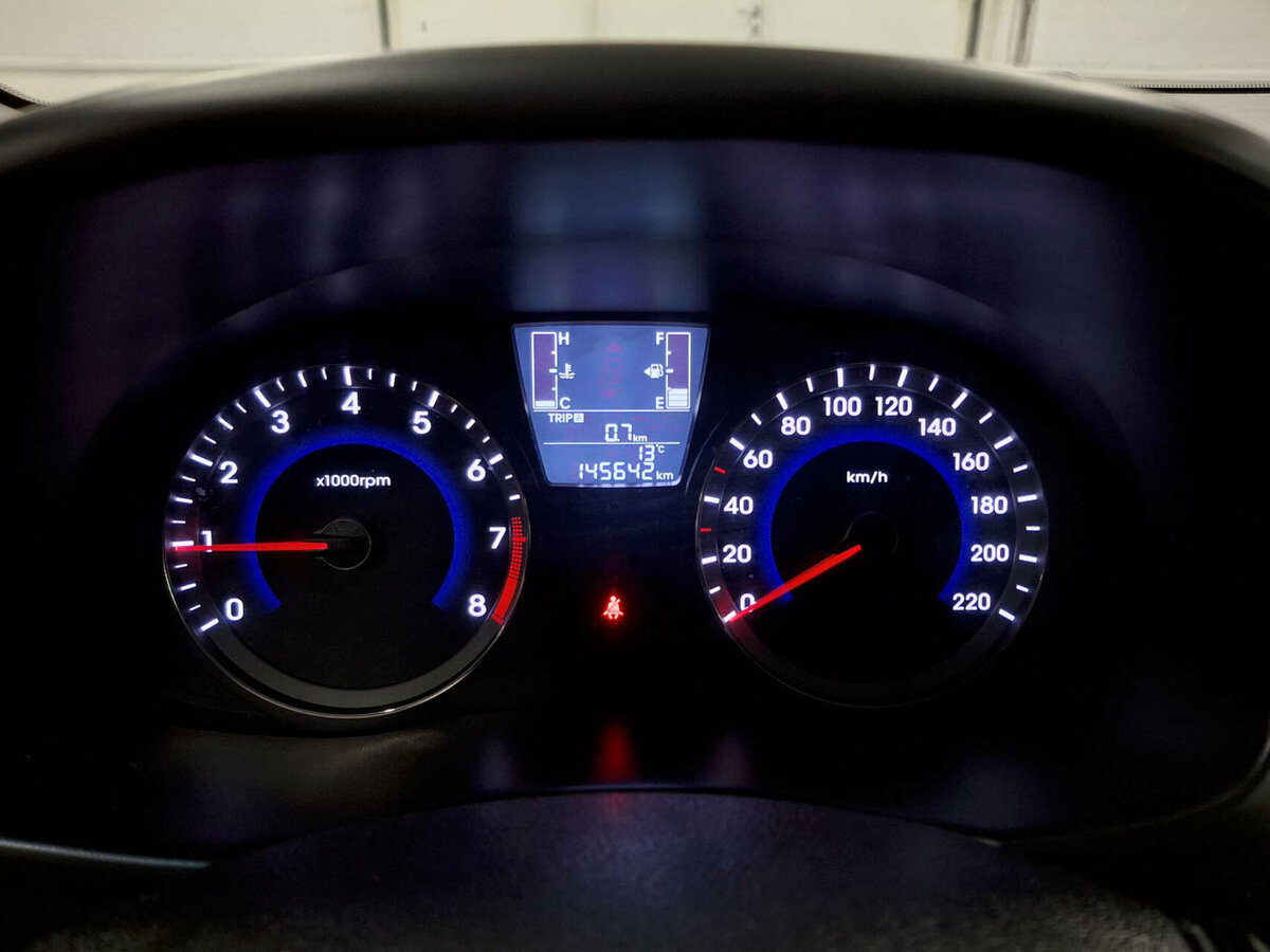 Hyundai Solaris 2016 года с пробегом. Фото: #12